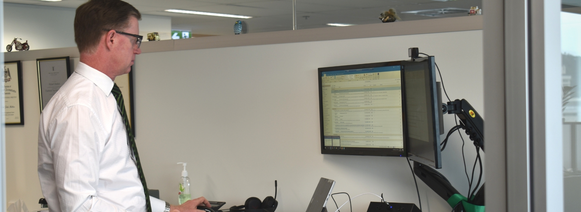 Rob Shelton at his desk
